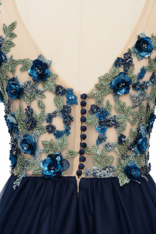Rochie cu bust din dantela si fusta tull