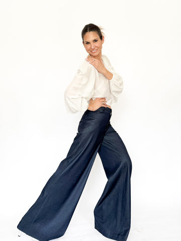 Pantaloni largi tip blug