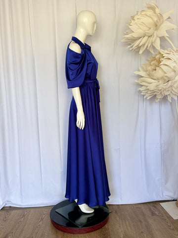 Rochie lungă elegantă cu umerii goi și fustă cloș - idyllicstore