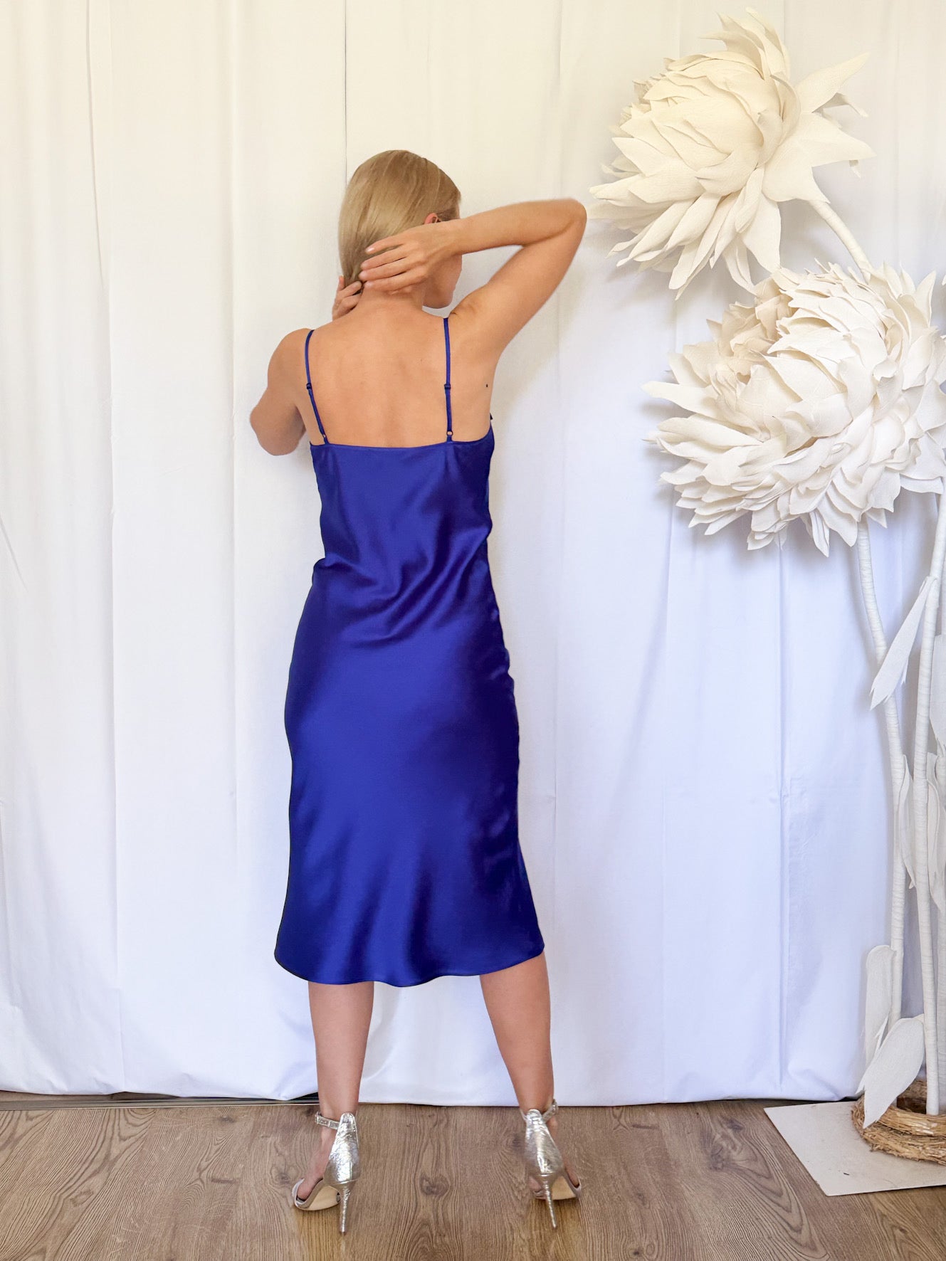Rochie furou cu decolteu asimetric din matasica - idyllicstore