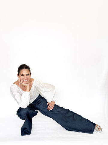 Pantaloni largi tip blug