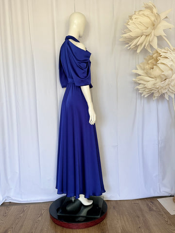 Rochie lungă elegantă cu umerii goi și fustă cloș - idyllicstore